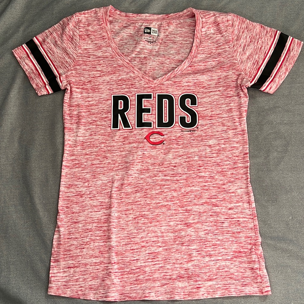 NWOT Cincinnati Reds Shirt